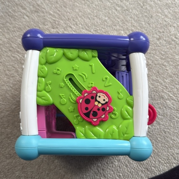 VTech Busy Learners Activity Cube, Purple - Picture 4 of 7